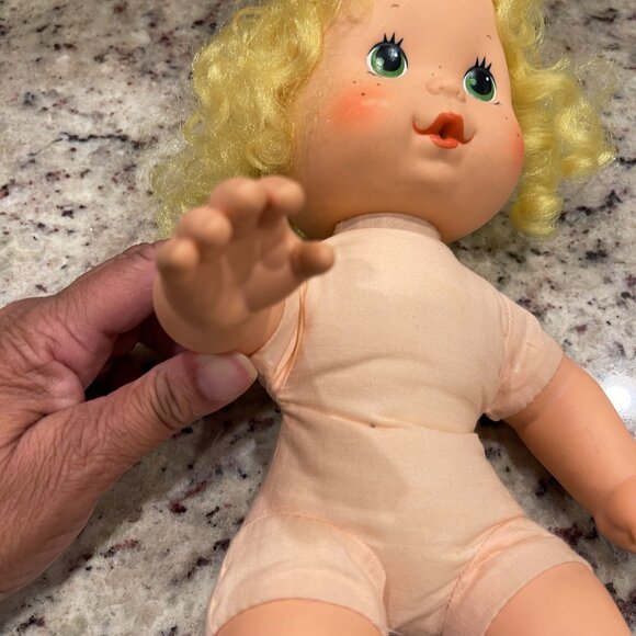 1982 Kenner Lemon Meringue 14" Strawberry Shortcake Doll - Picture 8 of 12